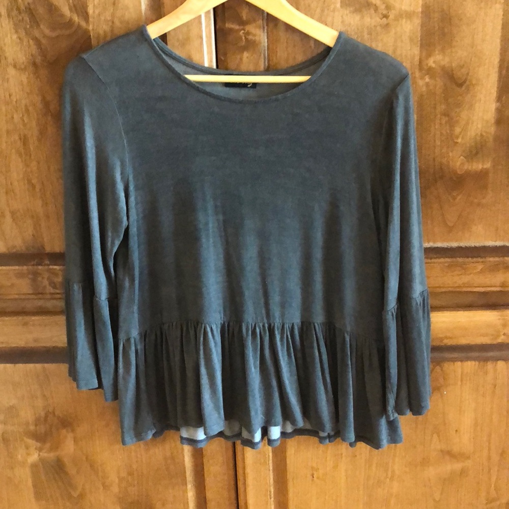 Grey flowy shirt